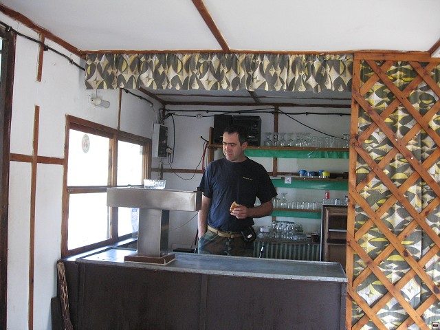 img00006.jpg