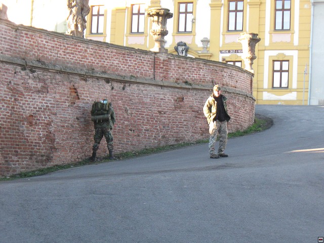 img00018.jpg