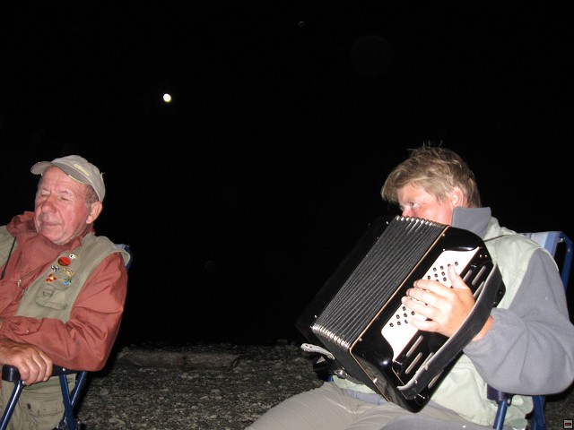 img00037.jpg