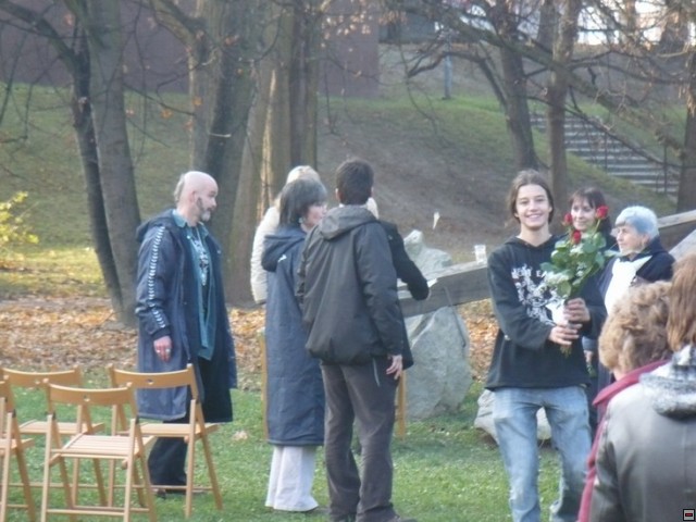 img00004.jpg