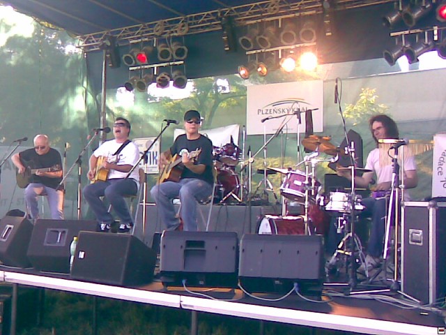 img00004.jpg